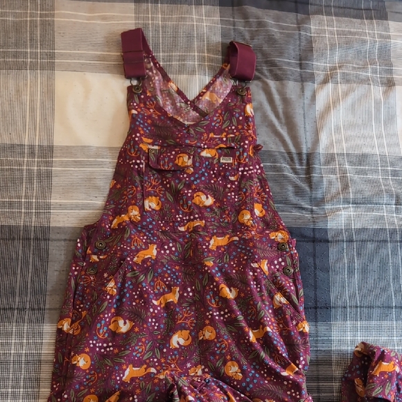 Duluth Trading Co Pants - Duluth Trading Co Fox Floral Print Overalls Small Regular RARE